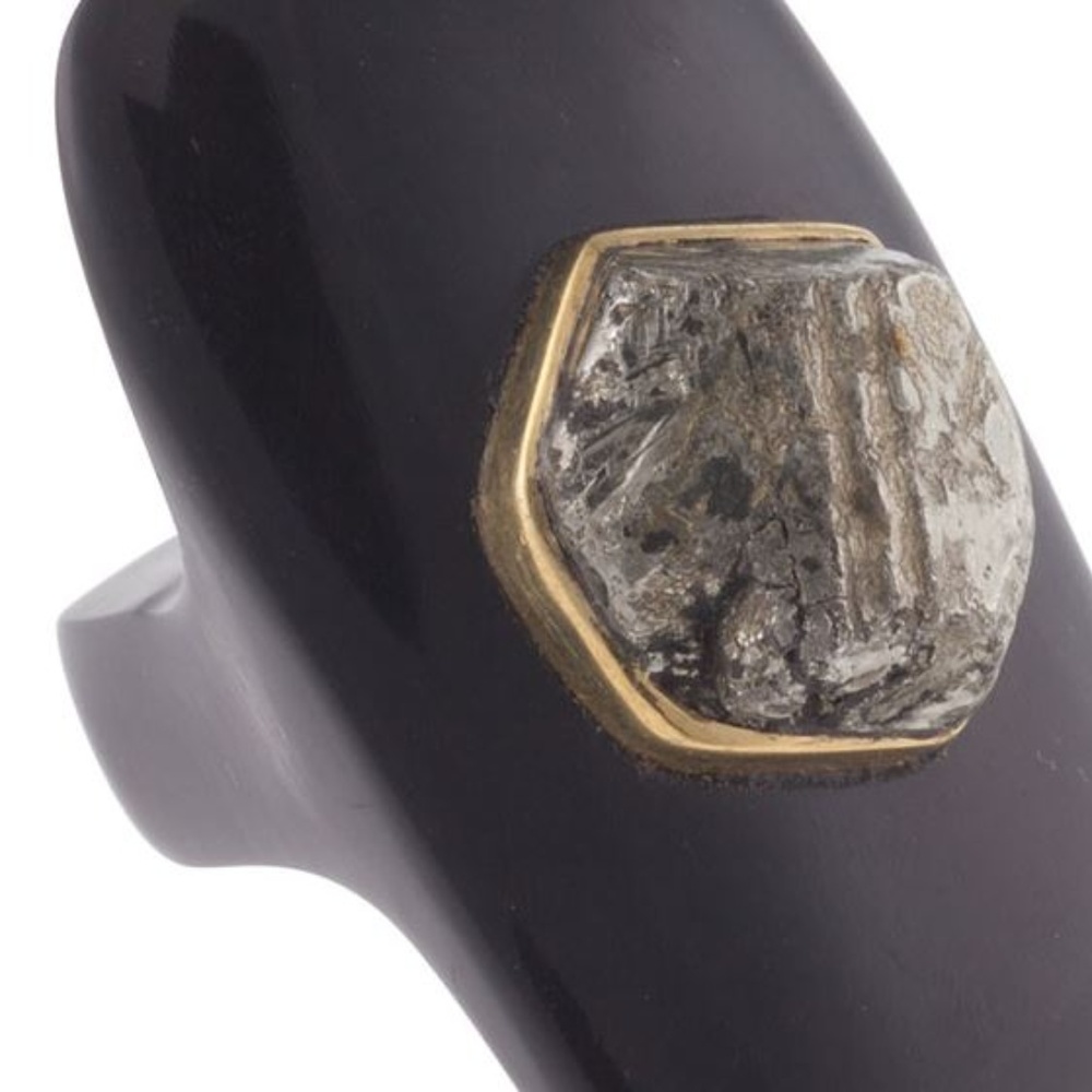 North-South Dark Horn Ring